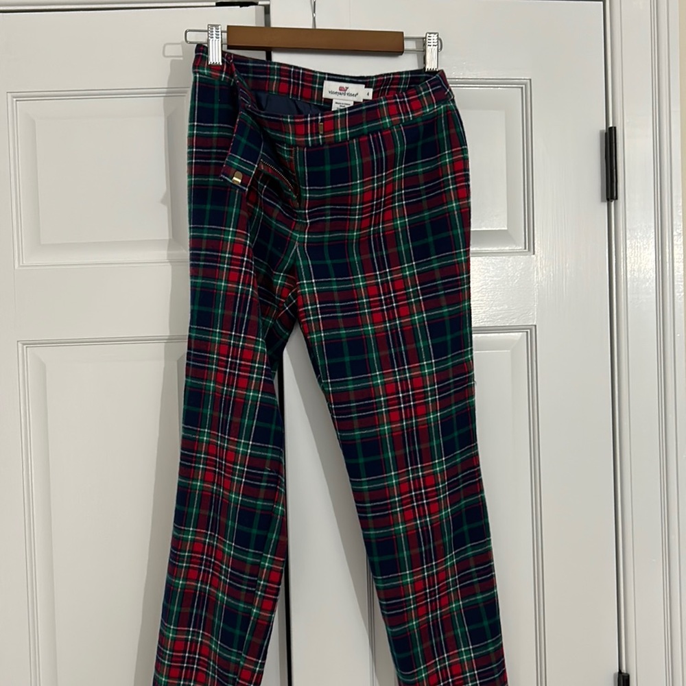 Vineyard Vines red, blue, green  plaid wool pants - size 4